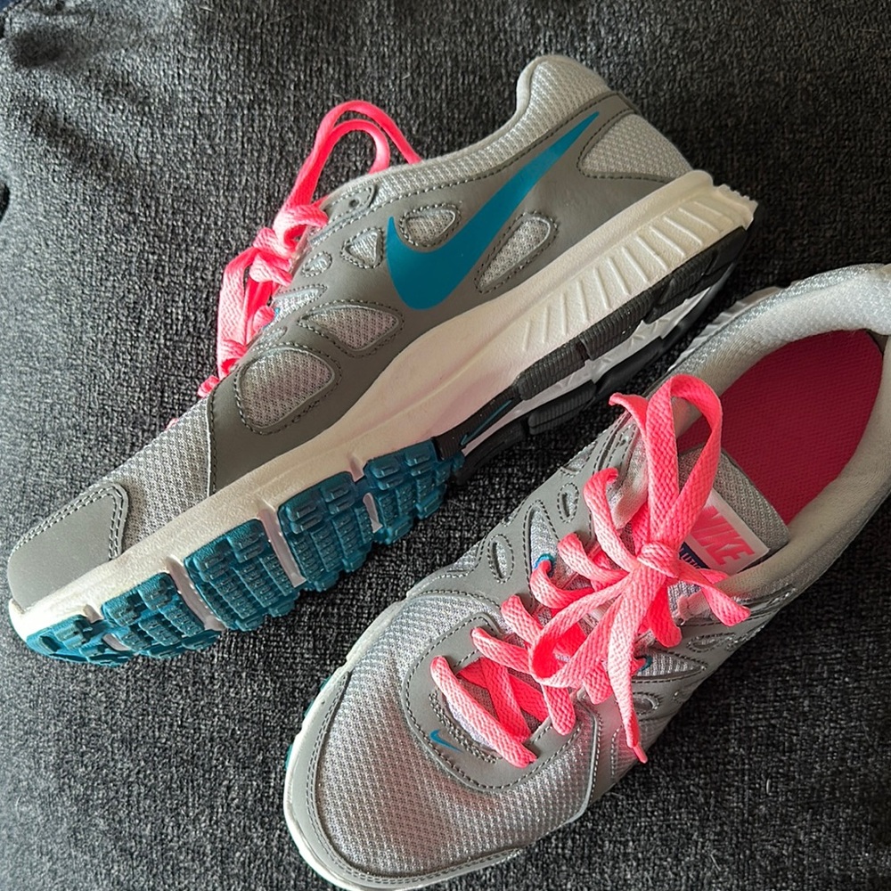 Nike Gray and Pink Athletic Sneakers with Bold Laces - Picture 2 of 3